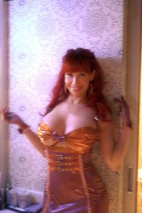 [Bianca Beauchamp唯美视频]ID0008 Mirror Mirror on the Wall--性感提示：诱惑人妻