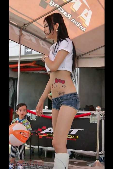 [车展美女视频]ID0043 车展视频-2014OptionCup第二站-性感火辣辣赛车女郎