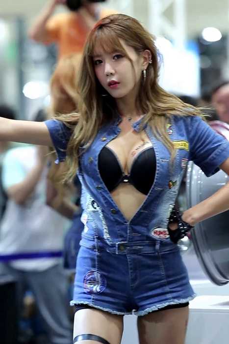 [车展美女视频]ID0090 车展视频-2014韩国SAAS车展-0713SAAS레이싱모델허윤