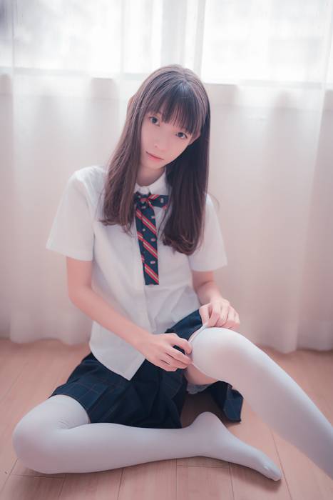 [风之领域美腿丝袜写真]ID0004 NO.004 邻家白丝清新女孩 [49P-71MB]--性感