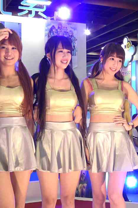 [各类性感视频]ID0100 2015漫画博览会 乐元素 dancer 一直烦-伊梓帆 Par