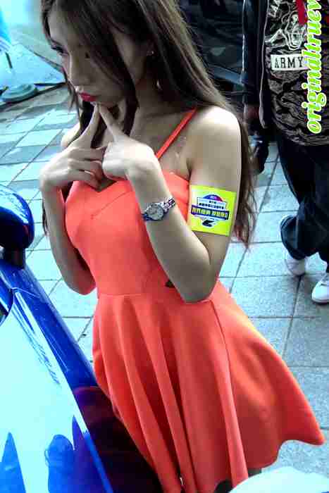 [各类性感视频]ID0107 2015第六届承德二手车 车模1--性感提示：美女紧