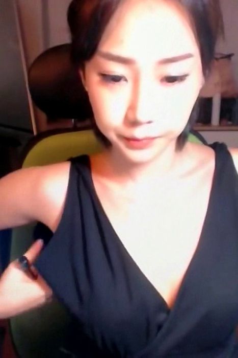 [韩国视讯]ID0585 韩国视讯-Winktv&LiveStar珠儿-05--性感提示：裙底风光丝