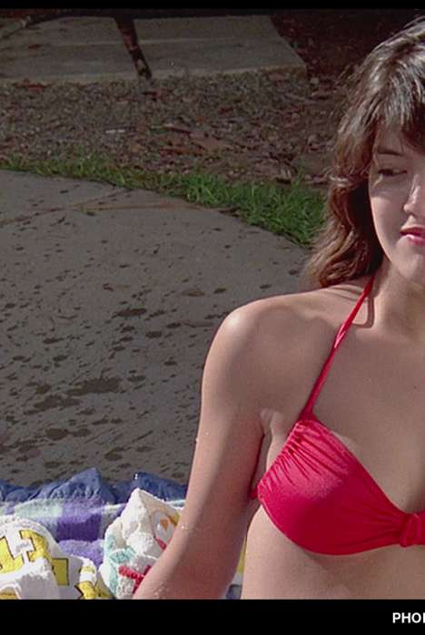 [mrskin写真]ID0001-Phoebe Cates--性感提示：撕破丝袜若隐若现裆部诱人波