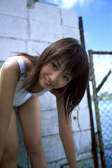 短发少妇泳装姿势很诱人[NS-Eyes性感美女]No.0183 Eri Ishikawa (石川惠理