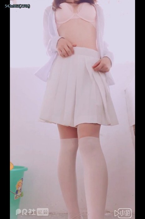 [PR社少女枪械师]ID0018 少女枪械师—阳台露出然后爬回宿舍 4P+4V--性感