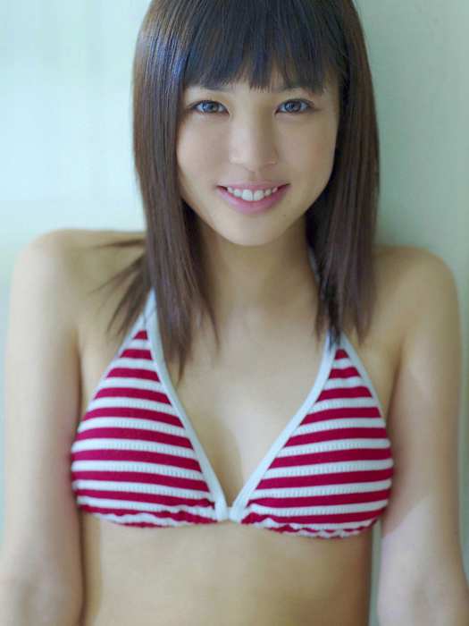 wanibooks gravure collection写真2010.08(1)月号 No.074 含视频Moe Arai 荒井萌