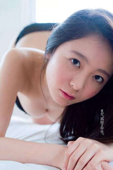 [weekly play boy花花公子週刊]ID231 2015 No.21 横山由依 久松郁实 浜田由梨